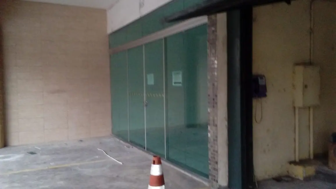 Foto 1 de Sala Comercial para alugar, 26m2 em Centro, Pindamonhangaba - SP