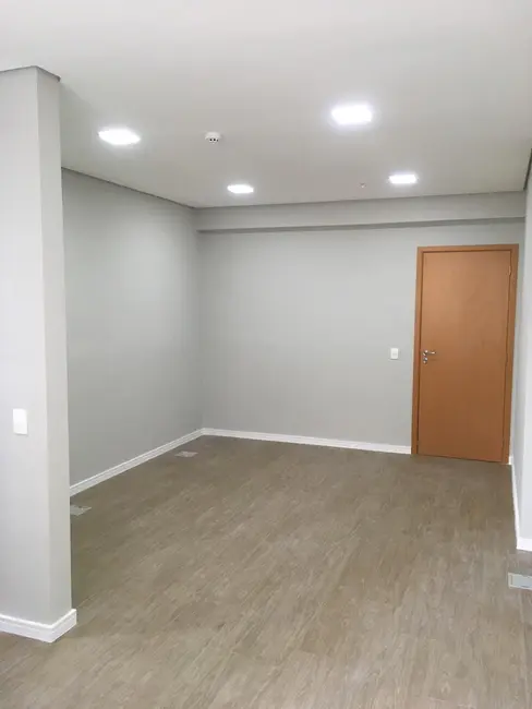 Foto 1 de Sala Comercial à venda, 28m2 em Centro, Jacarei - SP