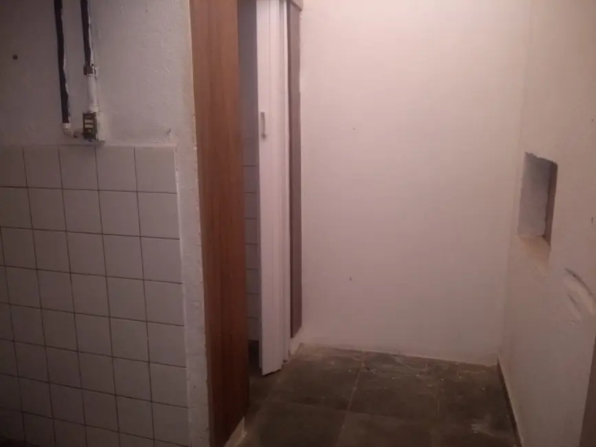Foto 1 de Sala Comercial para alugar em Residencial Estoril, Taubate - SP