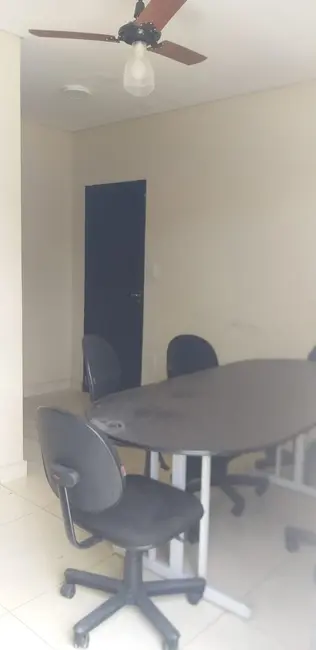 Armazém / Galpão com 1 quarto à venda, 195m2 em Loteamento Residencial Andrade, Pindamonhangaba - SP - imagem 3 Foto 3 de Armazém / Galpão com 1 quarto à venda, 195m2 em Loteamento Residencial Andrade, Pindamonhangaba - SP