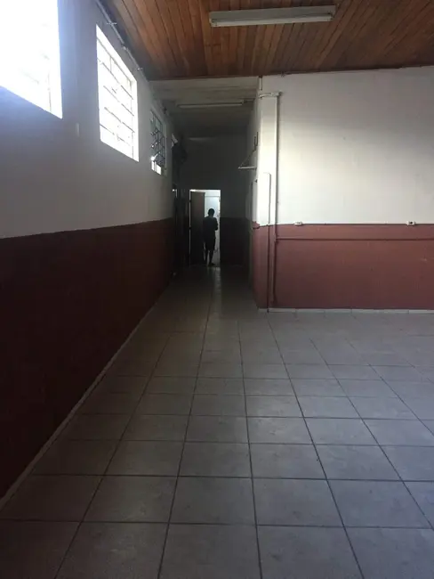 Foto 6 de Armazém / Galpão com 2 quartos à venda, 250m2 em Jardim Rosely, Pindamonhangaba - SP