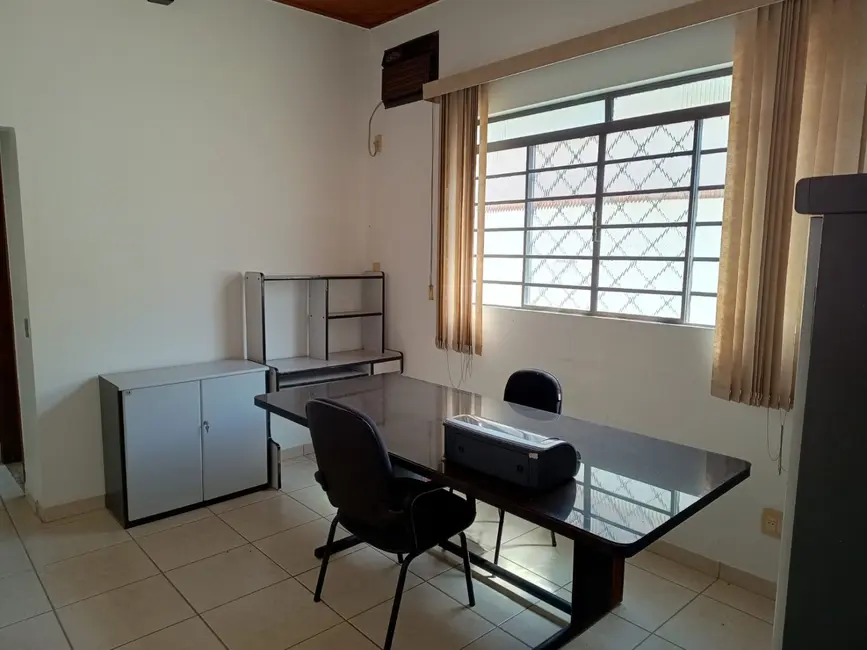 Foto 13 de Casa para alugar, 210m2 em Centro, Taubate - SP