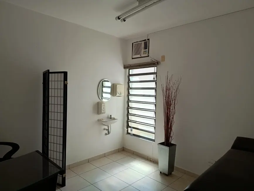 Foto 6 de Casa para alugar, 210m2 em Centro, Taubate - SP