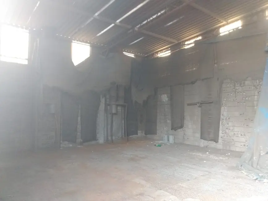 Foto 5 de Armazém / Galpão para alugar, 1968m2 em Triângulo, Pindamonhangaba - SP