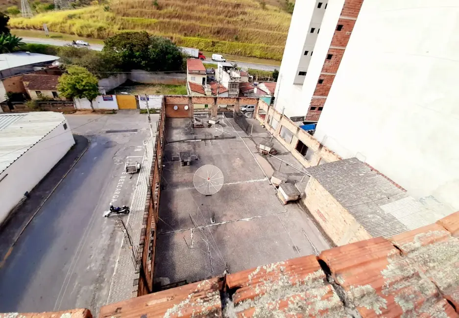 Sala Comercial à venda, 1230m2 em Centro, Aparecida - SP - imagem 9 Foto 9 de Sala Comercial à venda, 1230m2 em Centro, Aparecida - SP