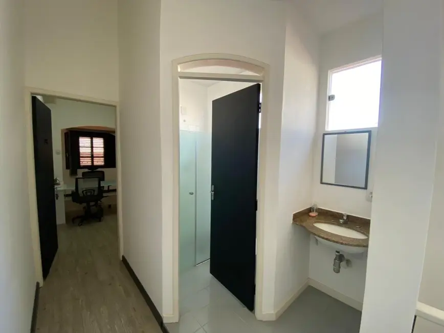 Foto 8 de Casa com 8 quartos à venda, 300m2 em Jardim Maria Augusta, Taubate - SP