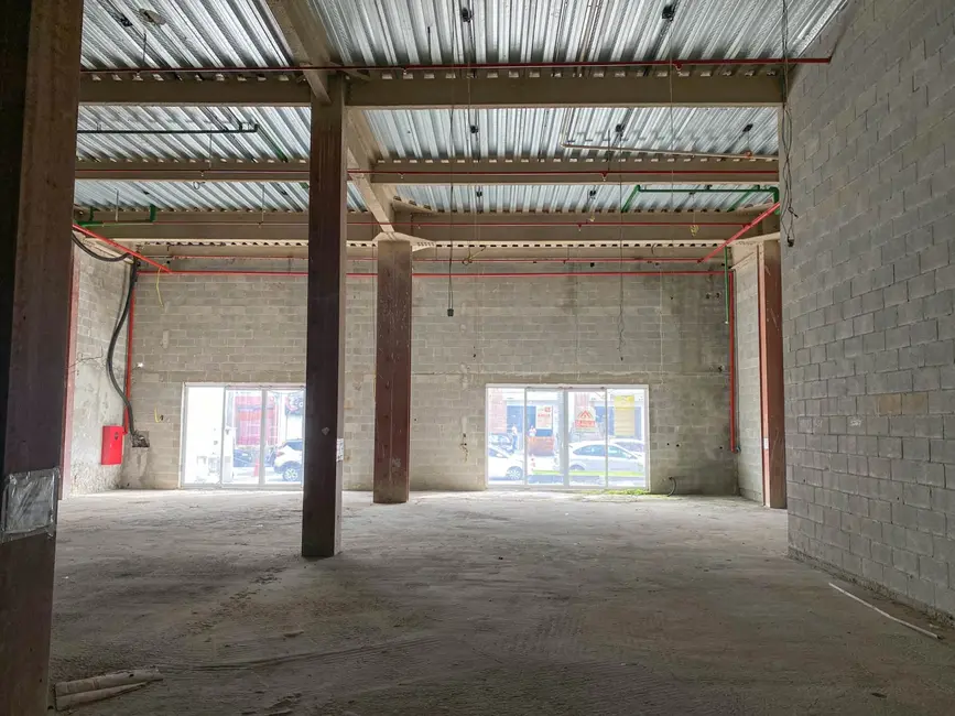 Loja para alugar, 293m2 em Centro, Pindamonhangaba - SP - imagem 4 Foto 4 de Loja para alugar, 293m2 em Centro, Pindamonhangaba - SP