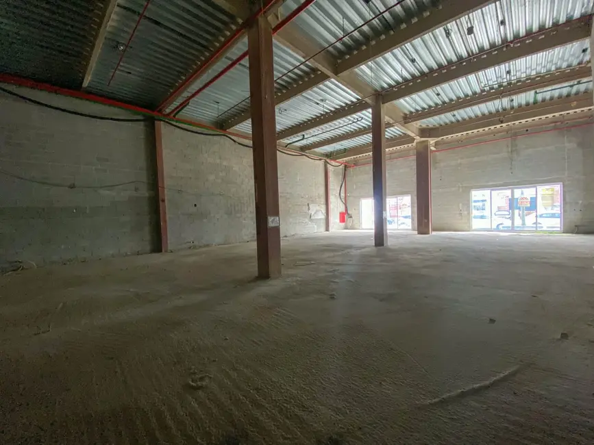 Foto 1 de Loja para alugar, 293m2 em Centro, Pindamonhangaba - SP