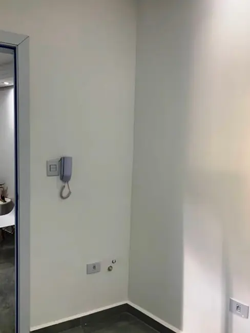 Foto 1 de Sala Comercial para alugar, 10m2 em Jardim Boa Vista, Pindamonhangaba - SP