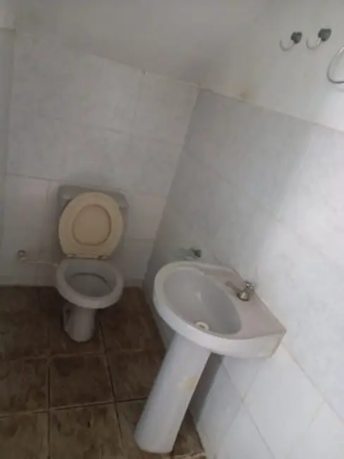 Foto 8 de Casa com 4 quartos à venda e para alugar, 250m2 em Taubate - SP