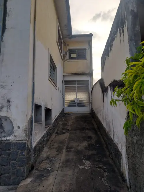 Foto 3 de Casa com 3 quartos para alugar, 350m2 em Centro, Pindamonhangaba - SP