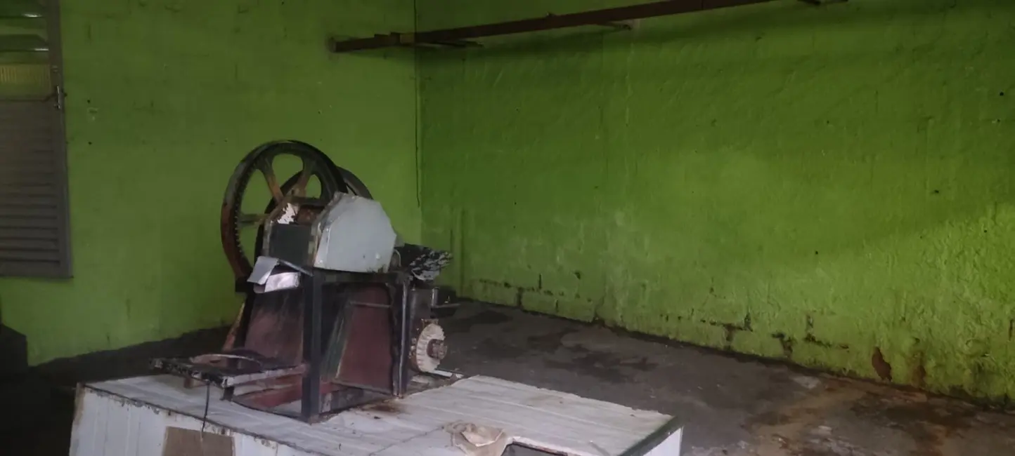 Armazém / Galpão à venda, 90m2 em Jardim Santa Luzia, Pindamonhangaba - SP - imagem 9 Foto 9 de Armazém / Galpão à venda, 90m2 em Jardim Santa Luzia, Pindamonhangaba - SP