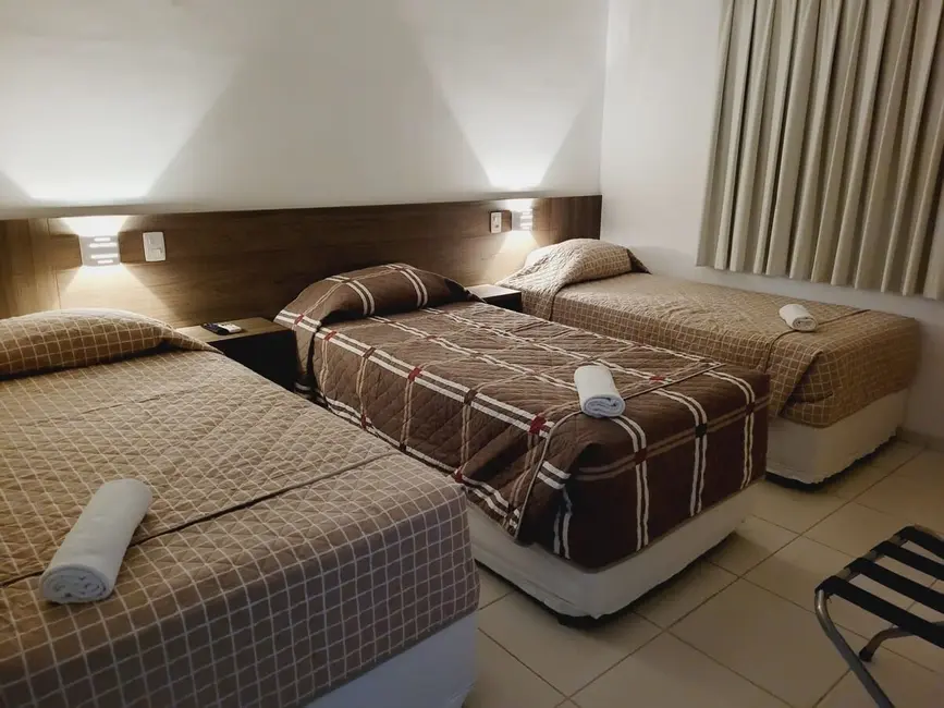 Sala Comercial com 80 quartos à venda e para alugar, 2802m2 em Pindamonhangaba - SP - imagem 8 Foto 8 de Sala Comercial com 80 quartos à venda e para alugar, 2802m2 em Pindamonhangaba - SP