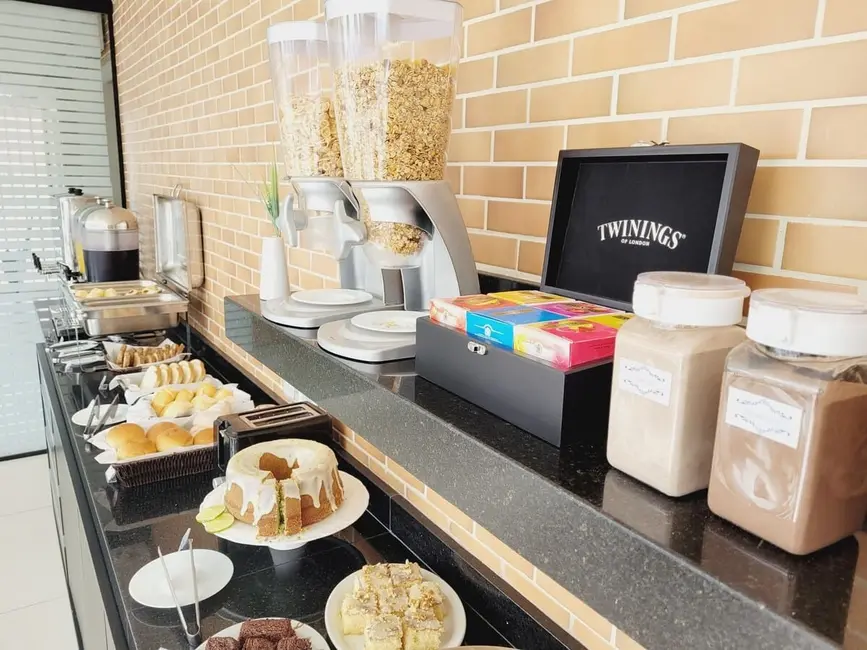 Foto 5 de Sala Comercial com 80 quartos à venda, 2802m2 em Pindamonhangaba - SP