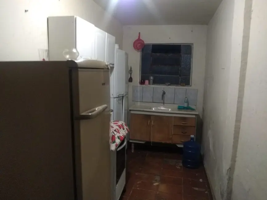 Armazém / Galpão à venda, 186m2 em Crispim, Pindamonhangaba - SP - imagem 7 Foto 7 de Armazém / Galpão à venda, 186m2 em Crispim, Pindamonhangaba - SP