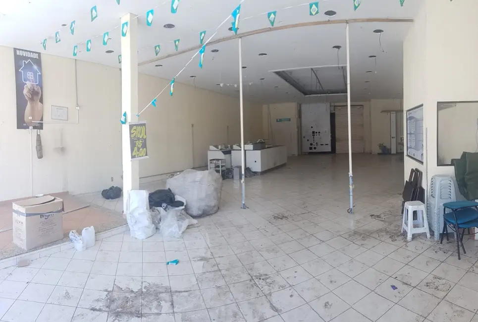 Foto 4 de Armazém / Galpão para alugar, 450m2 em Campo do Galvão,  - SP