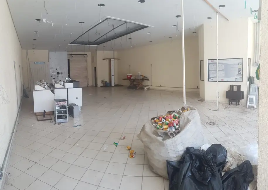 Armazém / Galpão para alugar, 450m2 em Campo do Galvão, Guaratingueta - SP - imagem 5 Foto 5 de Armazém / Galpão para alugar, 450m2 em Campo do Galvão, Guaratingueta - SP