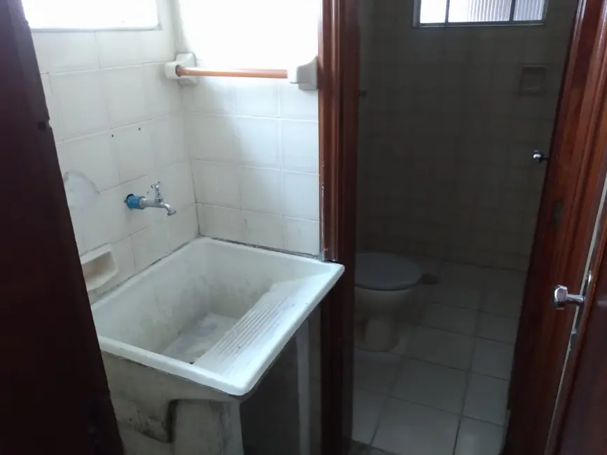 Foto 9 de Sala Comercial para alugar, 200m2 em Pindamonhangaba - SP