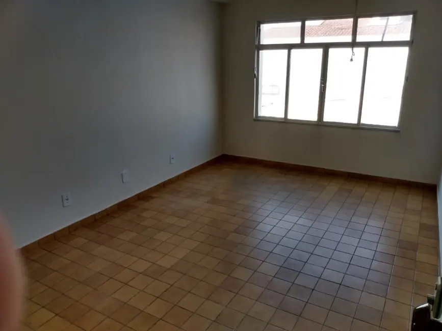 Foto 2 de Sala Comercial para alugar, 200m2 em Pindamonhangaba - SP