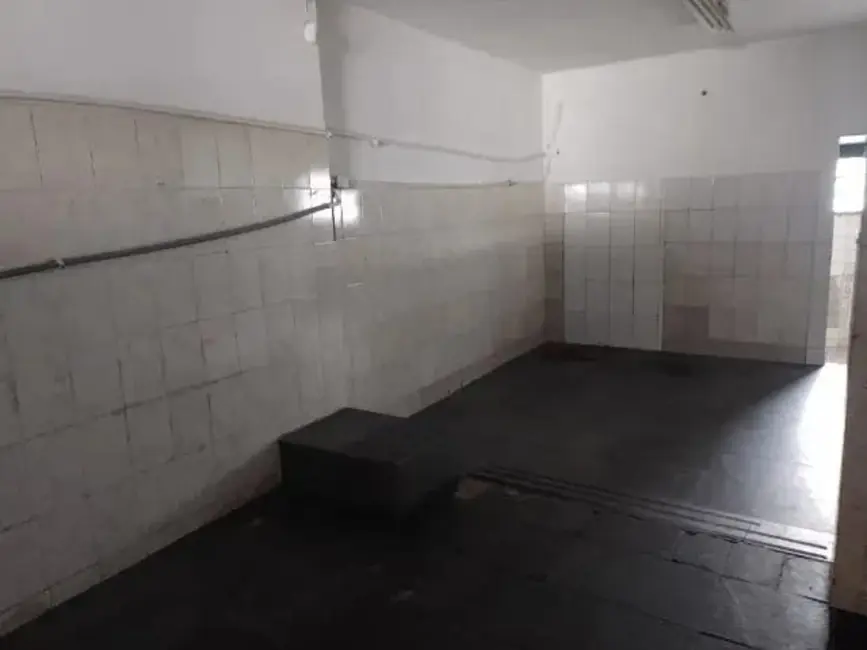 Foto 2 de Sala Comercial à venda e para alugar, 150m2 em Santana, Pindamonhangaba - SP