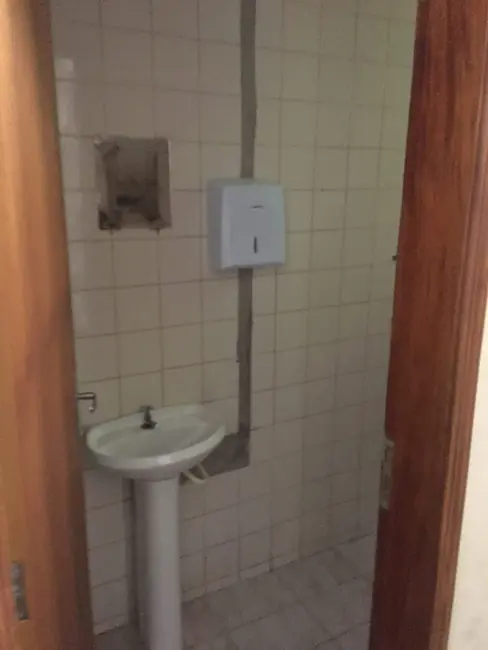 Foto 1 de Sala Comercial com 3 quartos à venda e para alugar, 320m2 em Jardim das Bandeiras, Taubate - SP