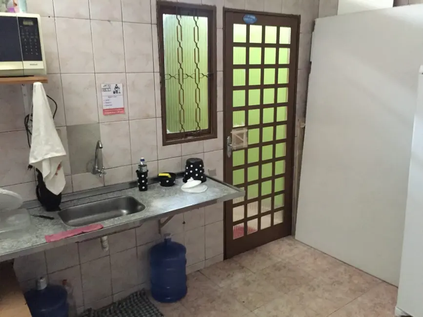 Foto 3 de Sala Comercial com 3 quartos à venda e para alugar, 320m2 em Jardim das Bandeiras, Taubate - SP