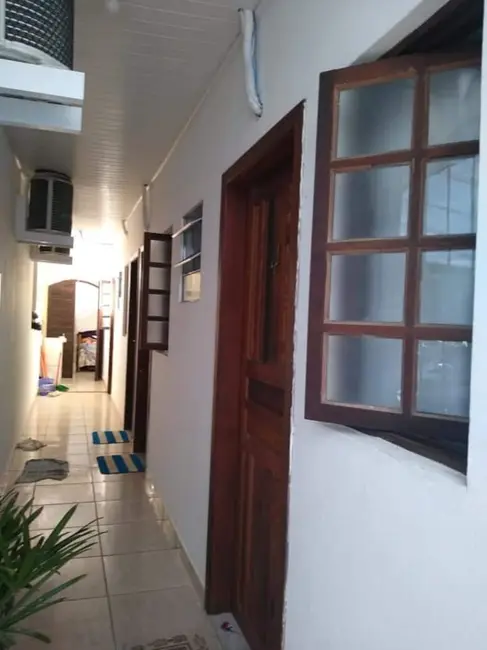 Foto 3 de Sala Comercial com 9 quartos à venda, 375m2 em Ubatuba - SP