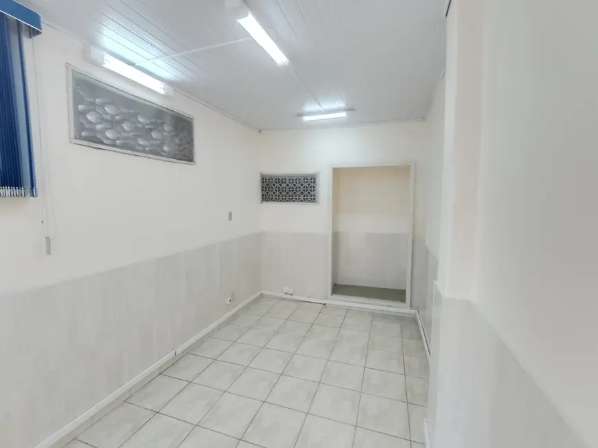 Foto 14 de Casa para alugar, 183m2 em Jardim das Nações, Taubate - SP