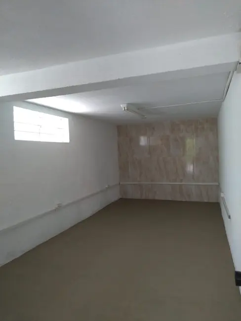 Foto 11 de Casa para alugar, 183m2 em Jardim das Nações, Taubate - SP