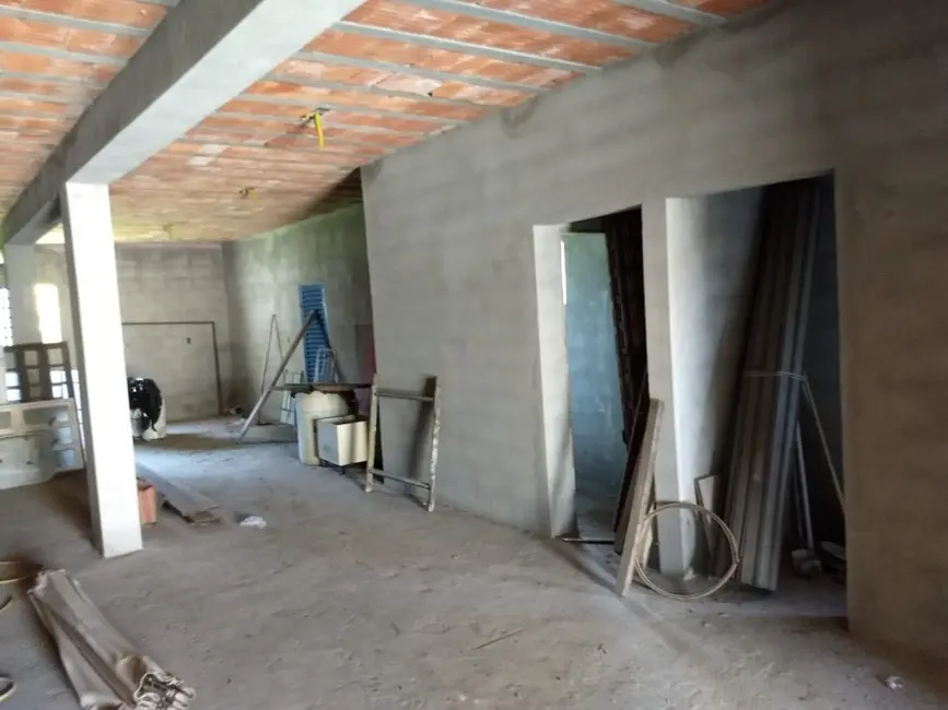 Armazém / Galpão à venda, 140m2 em Conjunto Residencial Araretama, Pindamonhangaba - SP - imagem 2 Foto 2 de Armazém / Galpão à venda, 140m2 em Conjunto Residencial Araretama, Pindamonhangaba - SP