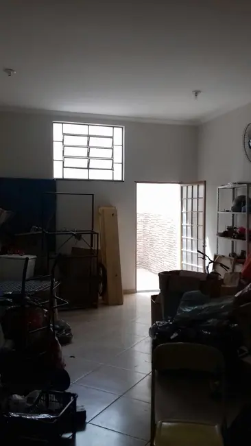 Sala Comercial com 3 quartos à venda, 317m2 em Aparecida - SP - imagem 4 Foto 4 de Sala Comercial com 3 quartos à venda, 317m2 em Aparecida - SP