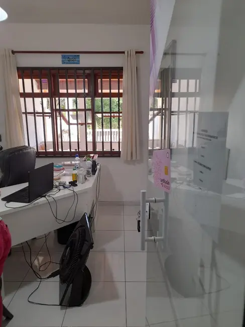 Foto 6 de Casa com 4 quartos à venda, 233m2 em Jardim Santa Luzia, Pindamonhangaba - SP