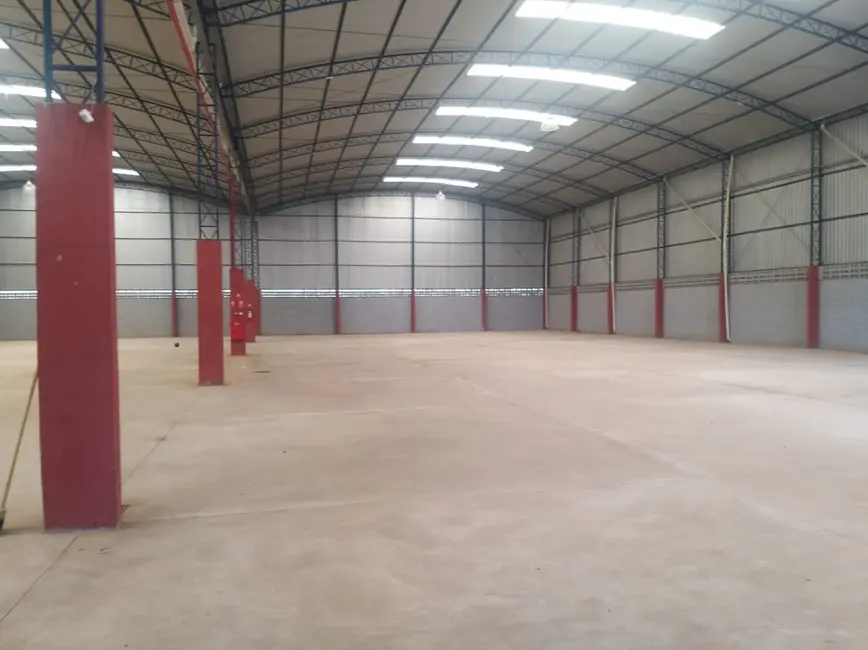 Foto 2 de Armazém / Galpão à venda, 2200m2 em Moreira César, Pindamonhangaba - SP