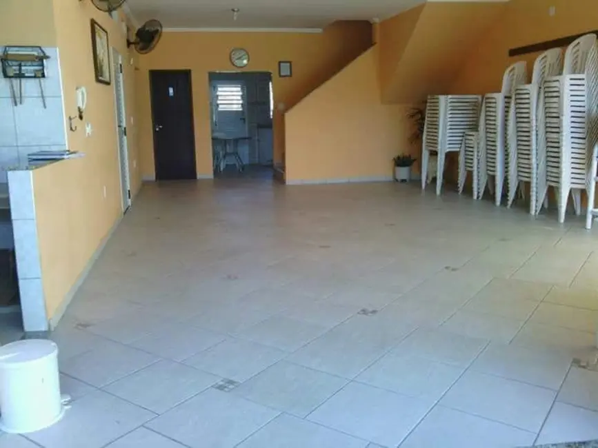 Foto 3 de Sala Comercial à venda em Vila Iapi, Taubate - SP