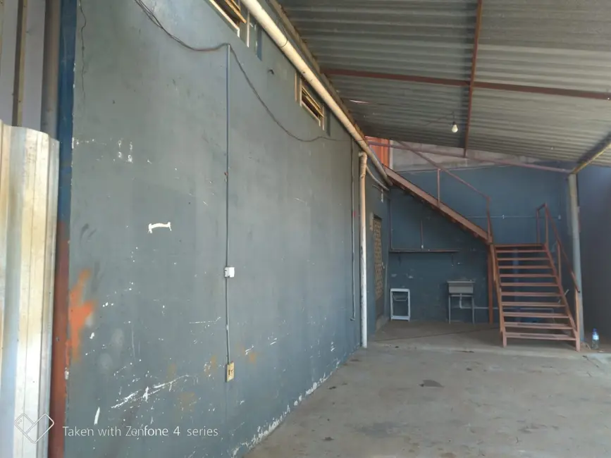 Foto 2 de Sala Comercial para alugar, 150m2 em São Gonçalo, Taubate - SP