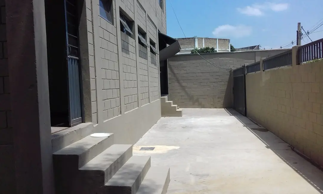 Foto 1 de Armazém / Galpão à venda, 750m2 em Jardim São João, Salto - SP