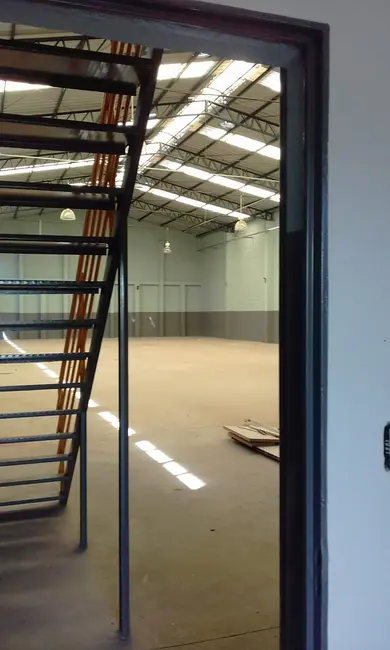 Foto 8 de Armazém / Galpão à venda, 750m2 em Jardim São João, Salto - SP