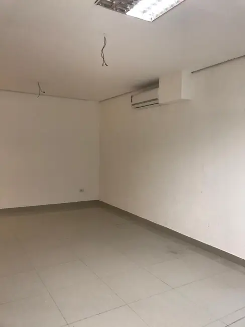 Foto 4 de Sala Comercial à venda e para alugar, 96m2 em Parque Senhor do Bonfim, Taubate - SP