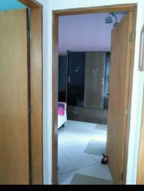 Foto 9 de Casa com 6 quartos à venda, 230m2 em Parque Jaraguá, Taubate - SP