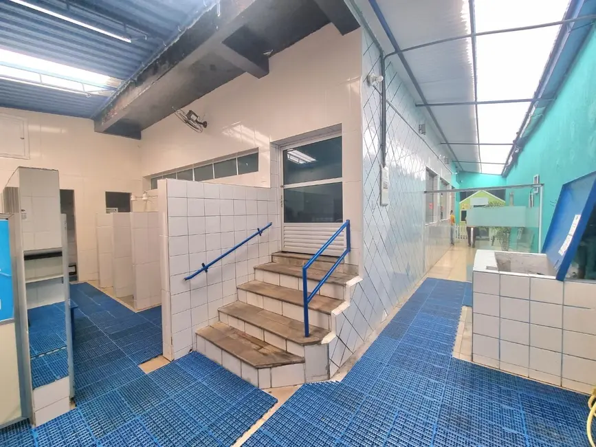 Foto 3 de Sala Comercial à venda, 250m2 em São Benedito, Pindamonhangaba - SP