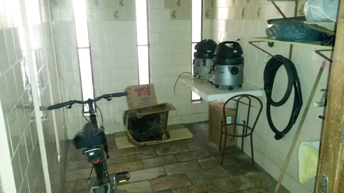 Foto 5 de Casa com 4 quartos à venda, 199m2 em Centro, Pindamonhangaba - SP