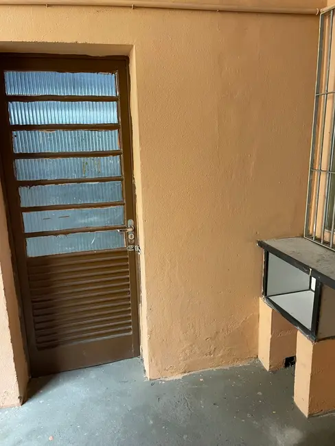 Armazém / Galpão para alugar, 550m2 em São Benedito, Pindamonhangaba - SP - imagem 8 Foto 8 de Armazém / Galpão para alugar, 550m2 em São Benedito, Pindamonhangaba - SP