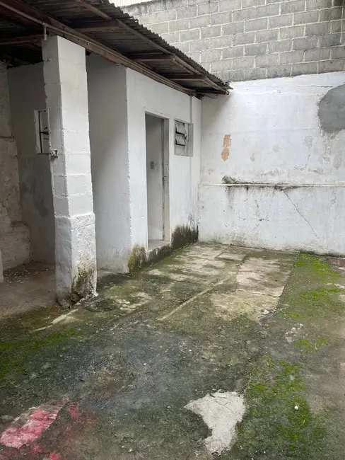Armazém / Galpão para alugar, 550m2 em São Benedito, Pindamonhangaba - SP - imagem 6 Foto 6 de Armazém / Galpão para alugar, 550m2 em São Benedito, Pindamonhangaba - SP