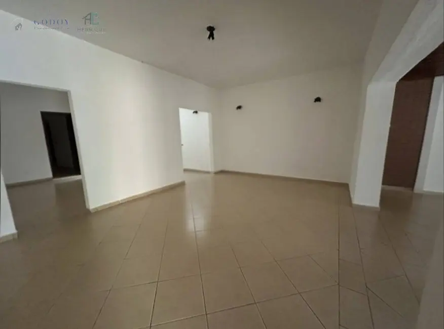 Foto 9 de Casa com 4 quartos à venda e para alugar, 210m2 em São Benedito, Pindamonhangaba - SP