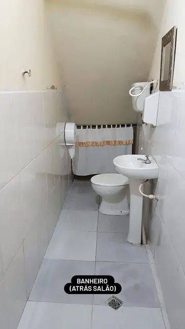 Foto 2 de Casa com 3 quartos à venda, 376m2 em Esplanada Santa Terezinha, Taubate - SP