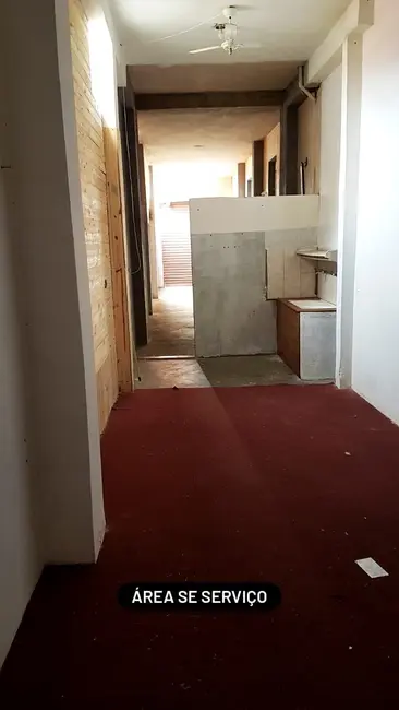 Foto 3 de Casa com 3 quartos à venda, 376m2 em Esplanada Santa Terezinha, Taubate - SP