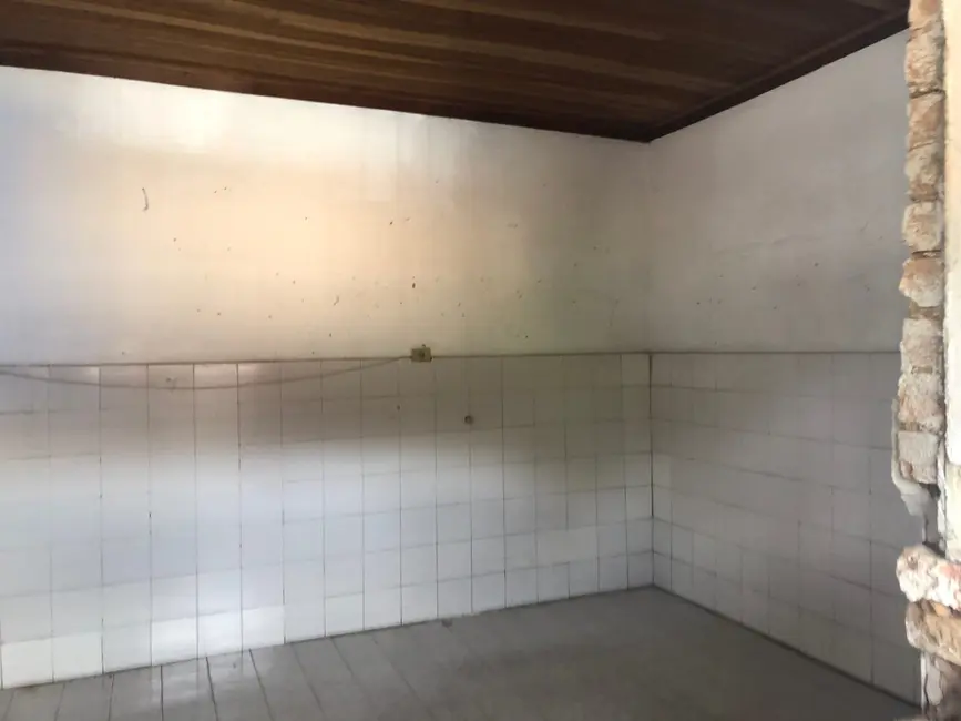 Foto 9 de Casa com 2 quartos para alugar, 120m2 em Centro, Pindamonhangaba - SP