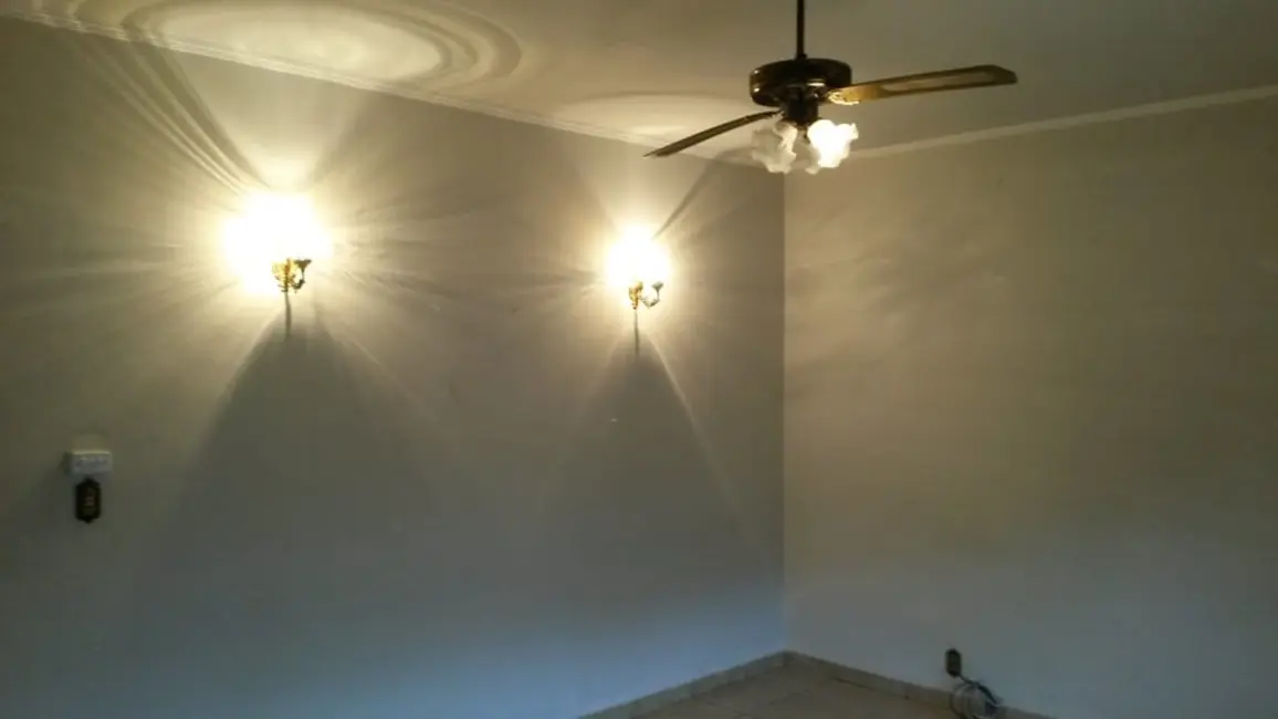 Casa com 4 quartos à venda, 254m2 em Aparecida - SP - imagem 8 Foto 8 de Casa com 4 quartos à venda, 254m2 em Aparecida - SP