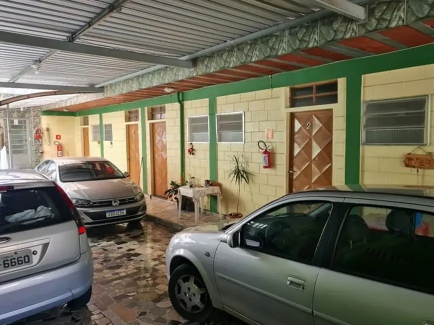 Sala Comercial com 13 quartos à venda, 500m2 em Jardim Santa Tereza, Taubate - SP - imagem 4 Foto 4 de Sala Comercial com 13 quartos à venda, 500m2 em Jardim Santa Tereza, Taubate - SP