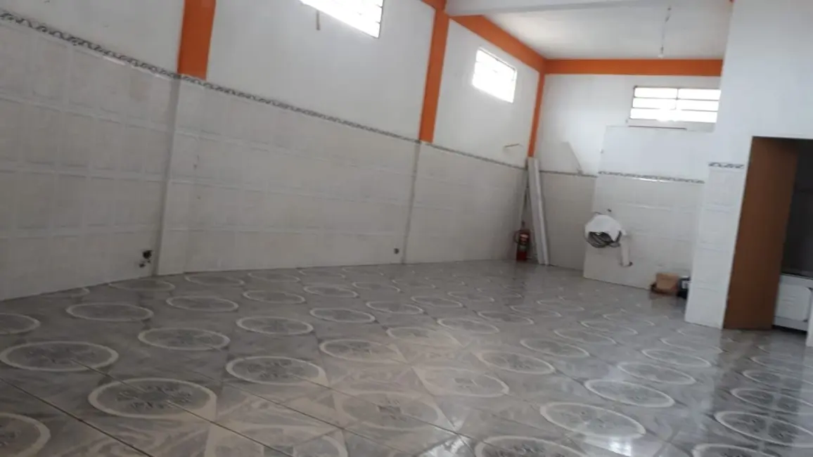 Foto 2 de Casa com 1 quarto à venda, 150m2 em Chácaras Reunidas Brasil, Taubate - SP